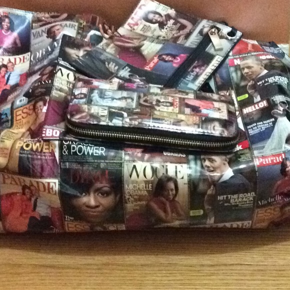 The Obamas Patent 3 piece Tote - Picture 4 of 4